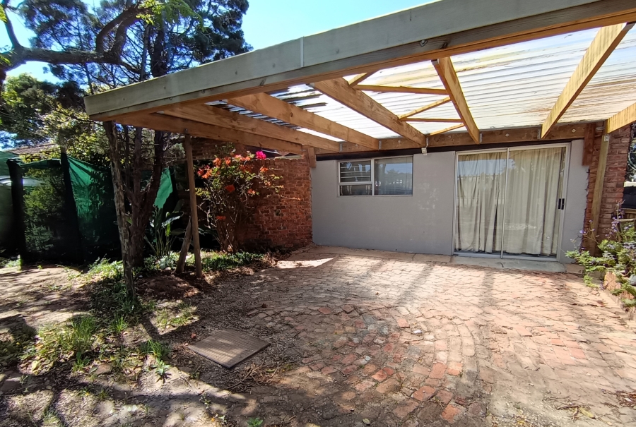 4 Bedroom Property for Sale in C Place Eastern Cape
